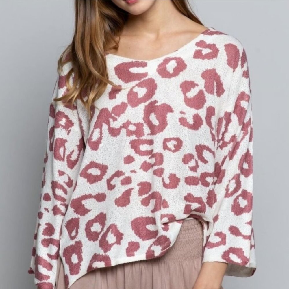 POL Berry Leopard Slub‎ Knit V-Neck Light Weight Sweater size M